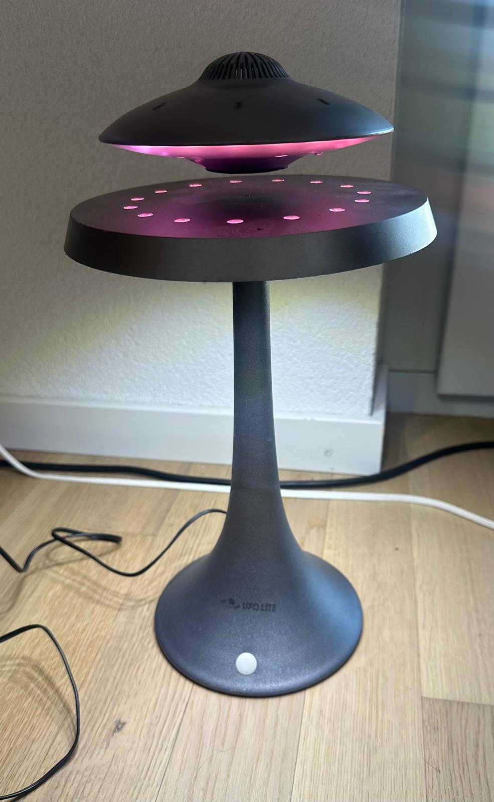 UFO Hover Lamp: Levitating Bluetooth Speaker with LED Ambiance