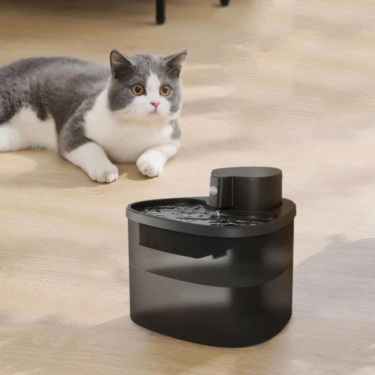 HydroSmart 2L Wireless Pet Water Fountain - Smart Sensor for Cats & Dogs