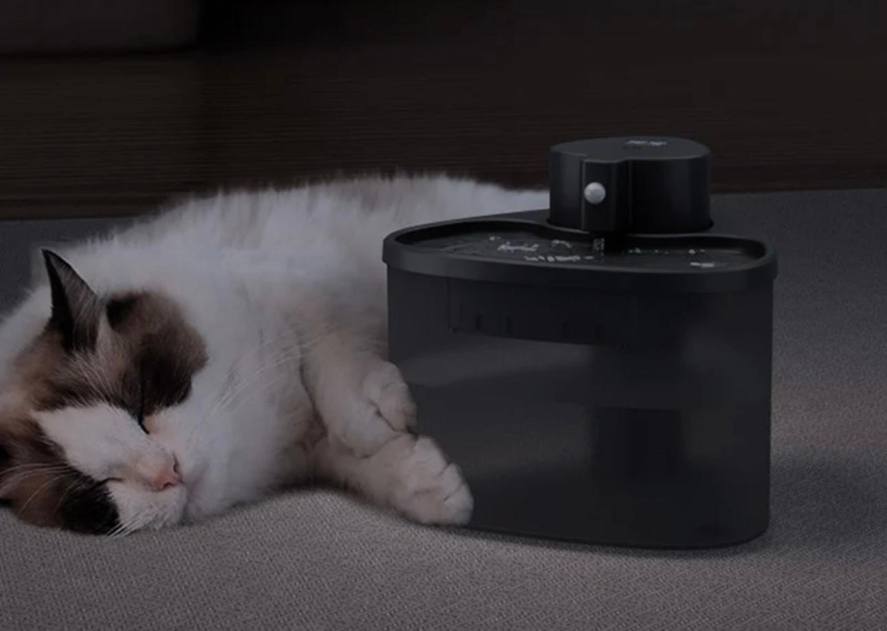 HydroSmart 2L Wireless Pet Water Fountain - Smart Sensor for Cats & Dogs